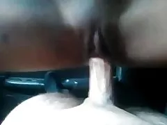 Убактысы жеткен Азия едет в машинага